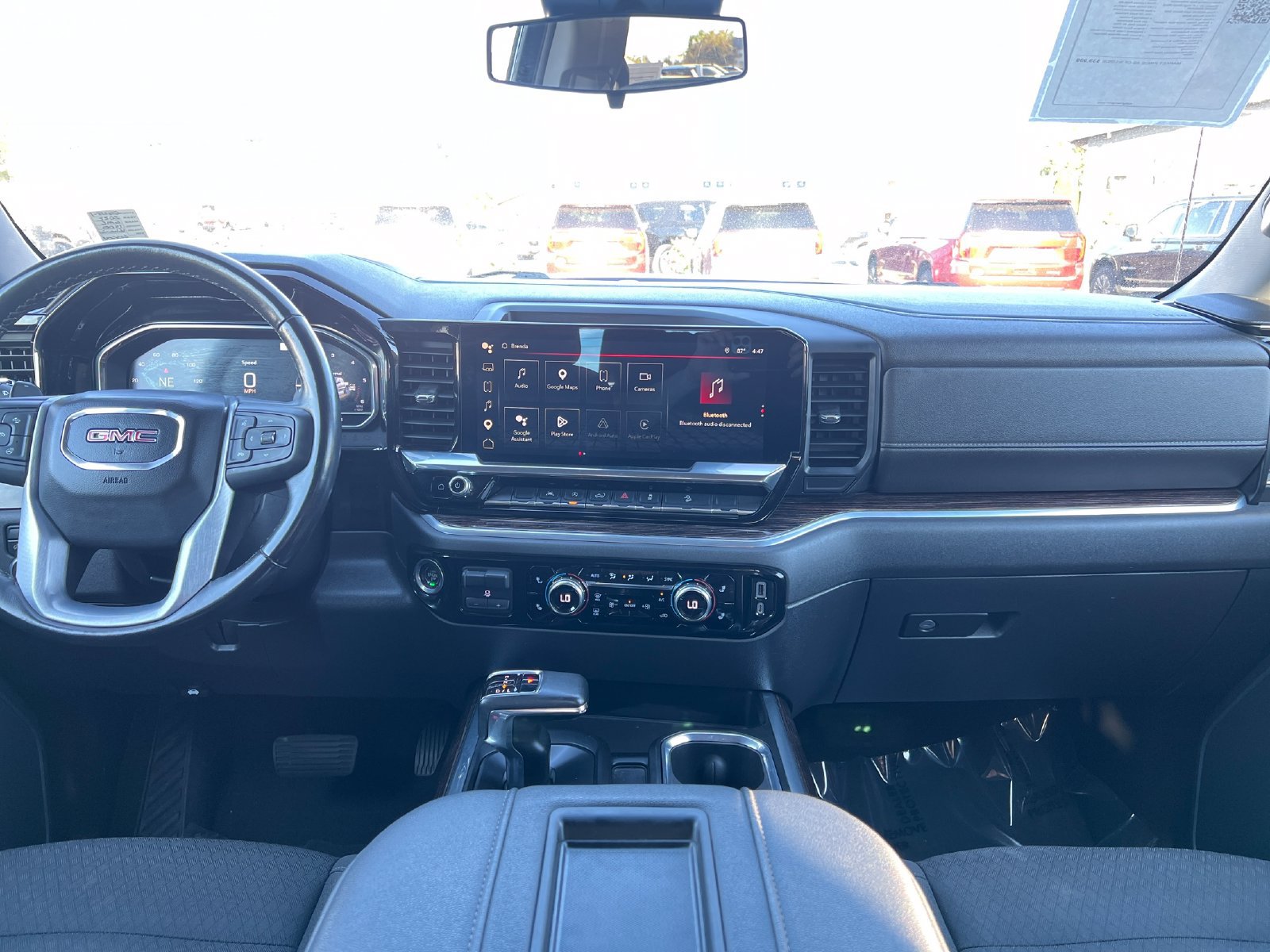 Used 2022 GMC Sierra 1500 Elevation w/ X31 Off-Road Package AWD/4WD image 12
