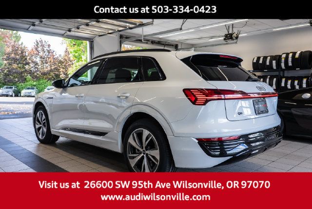 Used 2024 Audi Q8 e-tron Premium AWD/4WD image 4