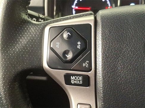 Used 2022 Toyota 4Runner SR5 Premium image 22