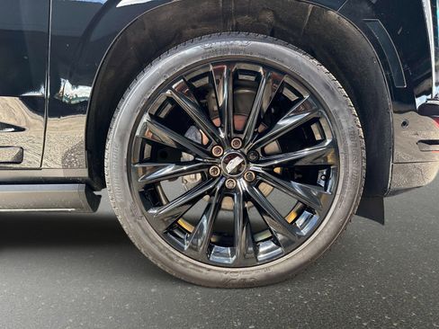 Used 2026 Cadillac Escalade Platinum Sport w/ LPO, ONYX Package AWD/4WD image 20