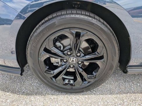 Used 2025 Honda Accord SE image 11
