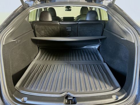 Used 2024 Tesla Model Y Long Range image 26