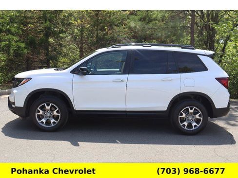 Used 2022 Honda Passport TrailSport image 4