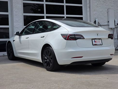 Used 2023 Tesla Model 3 Standard Range RWD image 7