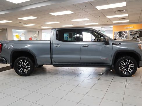 Used 2022 GMC Sierra 1500 AT4 w/ AT4 Preferred Package AWD/4WD image 13