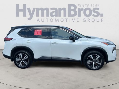 Certified 2024 Nissan Rogue SL AWD/4WD image 2