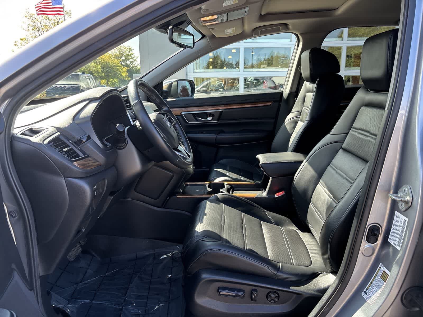 Used 2020 Honda CR-V Touring image 8