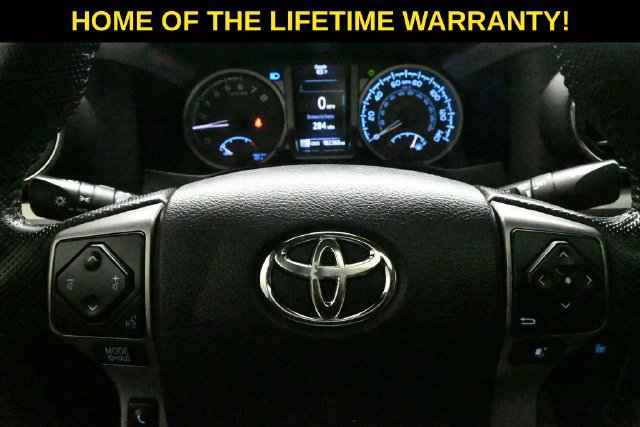 Used 2016 Toyota Tacoma Limited w/ Towing Package AWD/4WD image 19