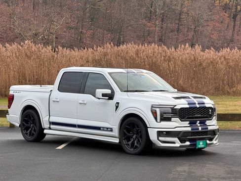 Used 2025 Ford F150 Lariat w/ Equipment Group 502A High image 3