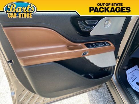 Used 2020 Lincoln Aviator Reserve w/ Equipment Group 202A AWD/4WD image 27