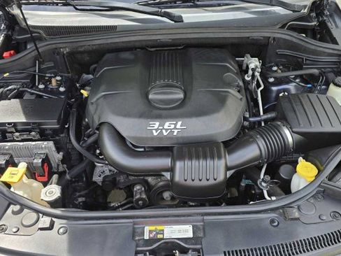 Used 2014 Jeep Grand Cherokee Overland w/ Advanced Technology Group image 36