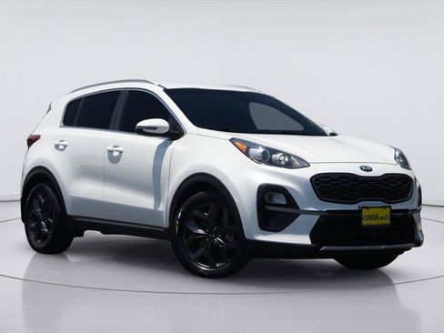 Used 2020 Kia Sportage S FWD image 2