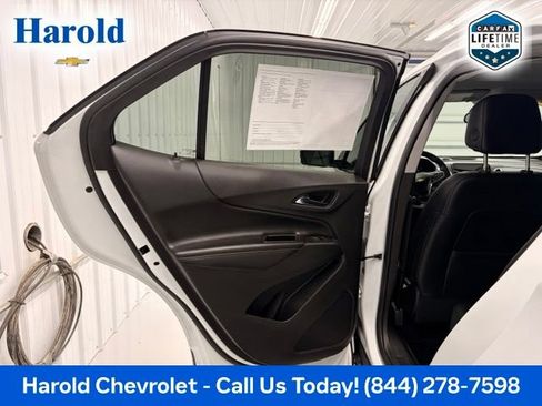 Used 2020 Chevrolet Equinox Premier AWD/4WD image 12