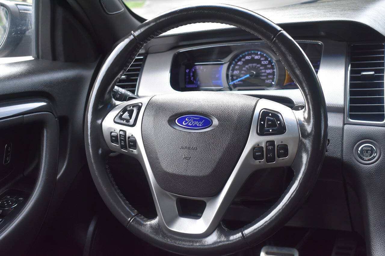 Used 2013 Ford Taurus SHO AWD/4WD image 26