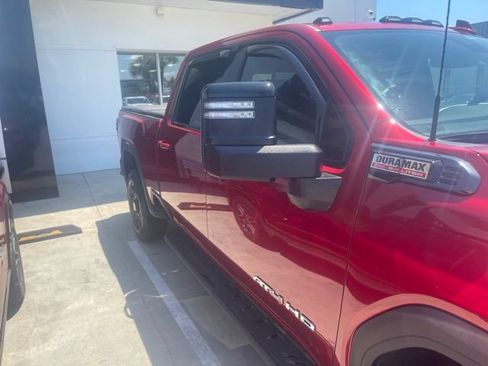 Used 2024 GMC Sierra 2500 AT4 w/ AT4 Preferred Package AWD/4WD image 5