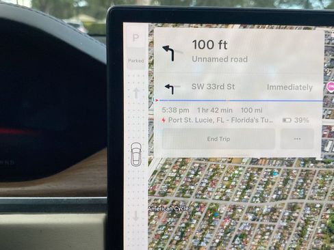 Used 2023 Tesla Model S Base image 15