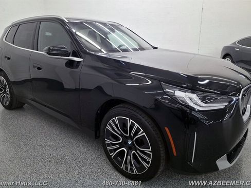 Used 2025 BMW X3 xDrive30i w/ Convenience Package AWD/4WD image 9