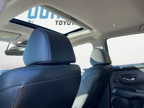 Used 2025 Honda HR-V EX-L image 19