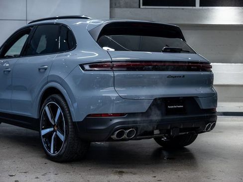 New 2026 Porsche Cayenne S AWD/4WD image 25