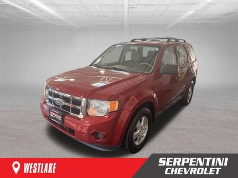 Used 2010 Ford Escape XLS FWD image 1