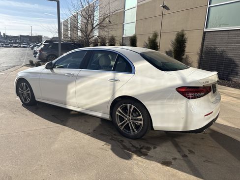 Used 2023 Mercedes-Benz E 350 4MATIC Sedan image 8