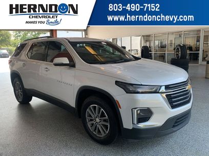 Used 2023 Chevrolet Traverse LT