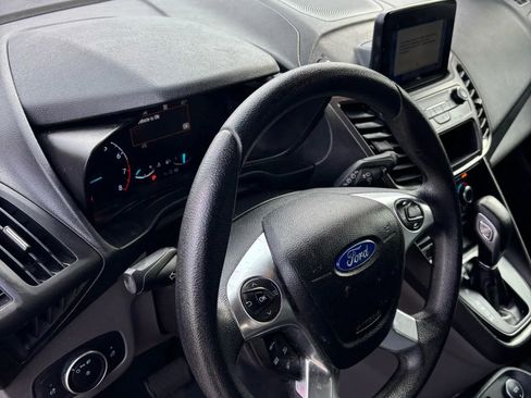 Used 2019 Ford Transit Connect XL image 11