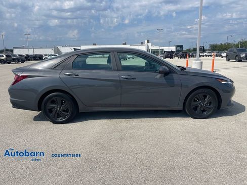 Used 2023 Hyundai Elantra SEL FWD image 6