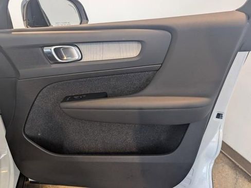 Used 2026 Volvo XC40 B5 Core w/ Climate Package image 30