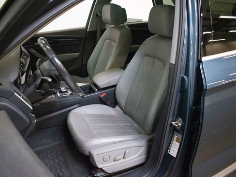 Used 2018 Audi Q5 2.0T Premium Plus w/ Premium Plus Package image 19