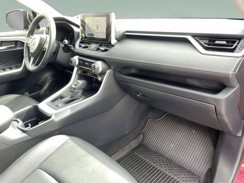 Used 2023 Toyota RAV4 XLE Premium FWD image 18