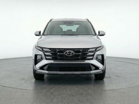 Used 2025 Hyundai Tucson SEL image 2