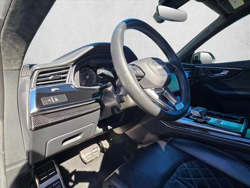 Used 2021 Audi SQ8 Prestige image 9