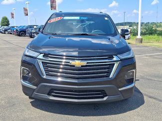 Used 2023 Chevrolet Traverse LT w/ LPO, Floor Liner Package video 2