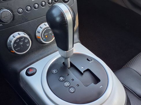 Used 2006 Nissan 350Z Touring image 12