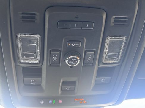 Used 2021 Cadillac Escalade Sport image 32