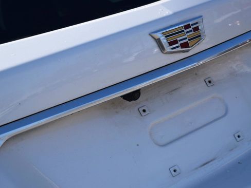 Used 2019 Cadillac XT5 Premium Luxury image 14