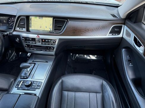 Used 2018 Genesis G80 3.8 w/ Option Group 03 image 28