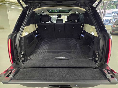 Used 2023 Land Rover Range Rover Long Wheelbase SE AWD/4WD image 16