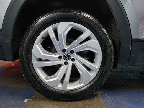 Used 2022 Volkswagen Atlas SE image 78