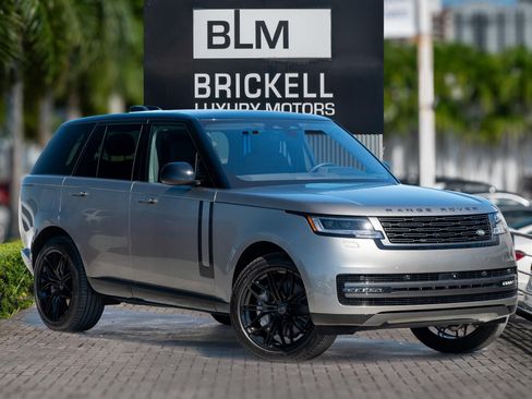 Used 2023 Land Rover Range Rover SE AWD/4WD image 1