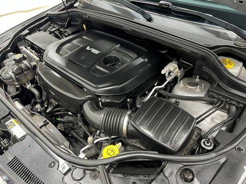 Used 2018 Jeep Grand Cherokee Altitude image 29