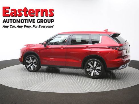 Used 2025 Mitsubishi Outlander AWD image 63