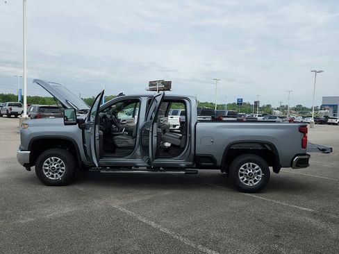 New 2026 Chevrolet Silverado 2500 LT w/ Safety Package AWD/4WD image 12