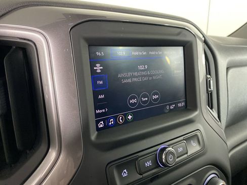 Used 2023 Chevrolet Silverado 1500 Custom image 15