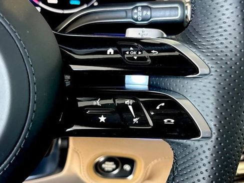 New 2026 Mercedes-Benz GLS 580 4MATIC image 16