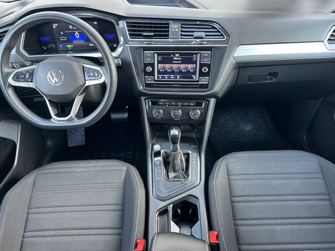 Used 2022 Volkswagen Tiguan S image 14