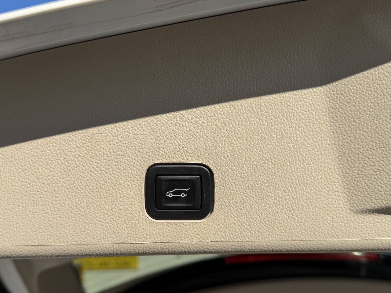 Used 2016 Cadillac SRX Luxury FWD image 22