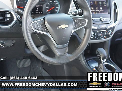Used 2022 Chevrolet Equinox LS w/ LPO, Floor Liner Package FWD image 19
