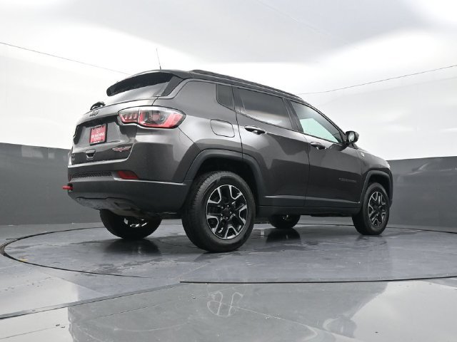 Used 2019 Jeep Compass Trailhawk AWD/4WD image 38